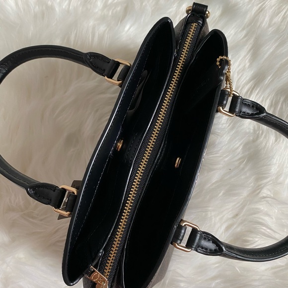 Coach Signature Satchel - Picture 4 of 6